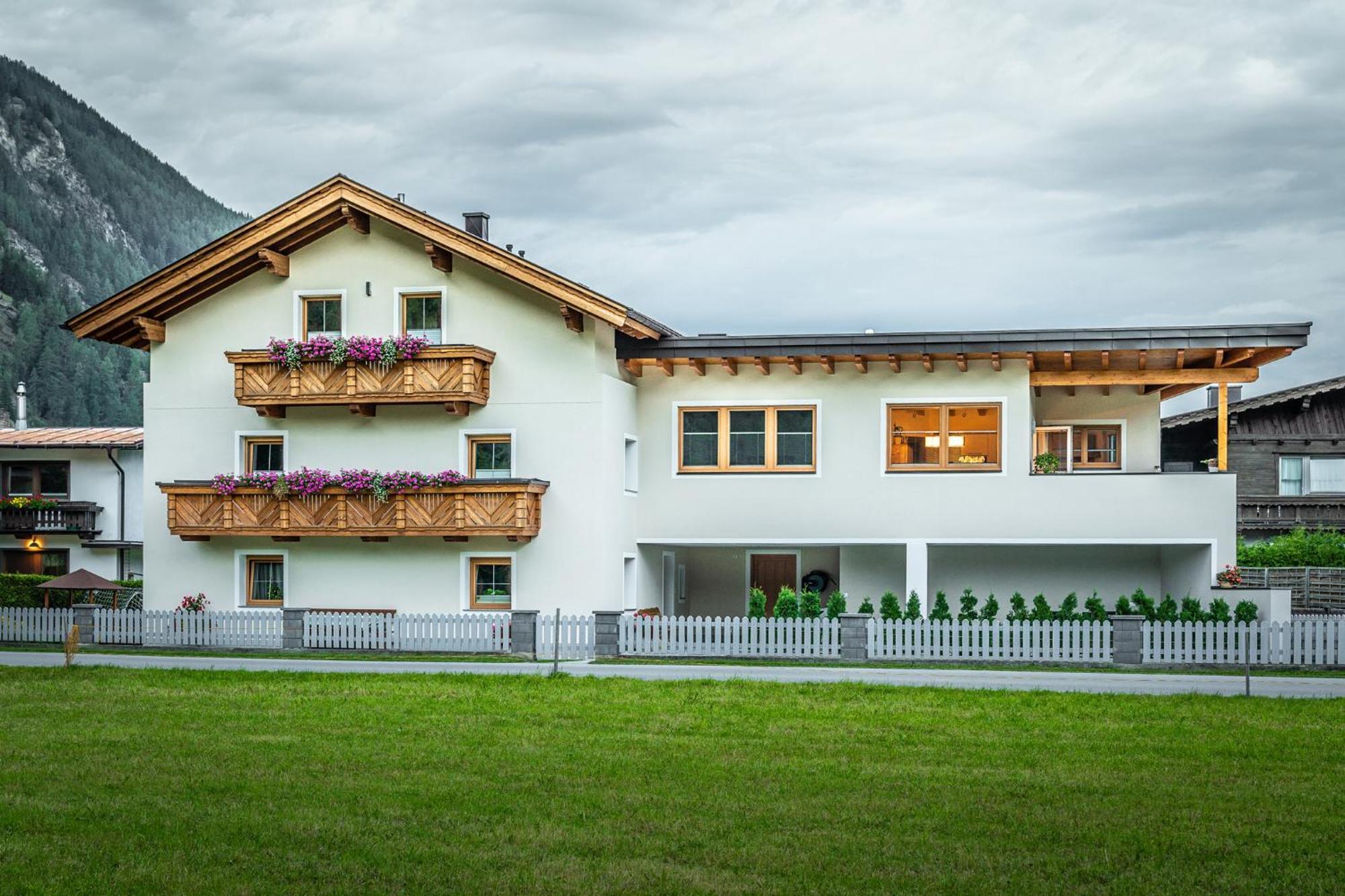Appartement Haus Viktoria à Längenfeld Extérieur photo