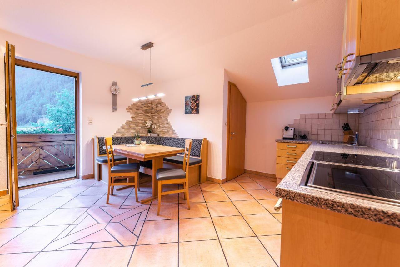 Appartement Haus Viktoria à Längenfeld Extérieur photo